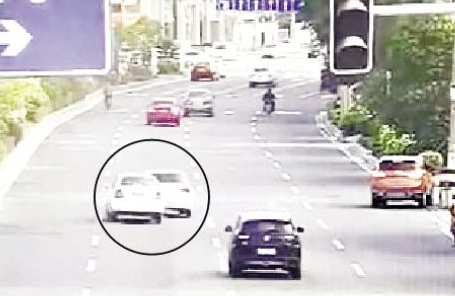 懷疑同事故意堵車 駕校教練連續別車被行政拘留5日