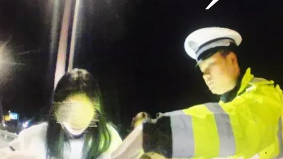 浙江女司機科目一3年考15次,駕照到手3個月又被扣完12分!