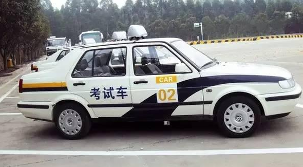 駕考新政:不同科目一次性預(yù)約連續(xù)考試